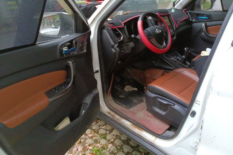 Used CHANGAN OSHAN CX70 2016 1.6L Manual Luxury Model Driver Seat