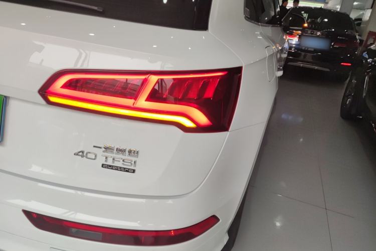 Used Audi Q5L 2020 Updated 40 TFSI Prestige Fashion Edition Right Rear Taillight