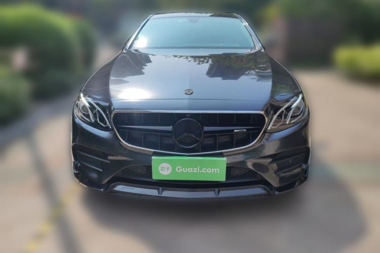 Used Mercedes-Benz E-Class 2019 E 300 L Sporty and Stylish Model