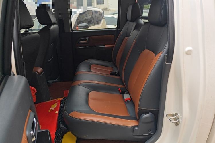 Used Great Wall Wingle 5 2017 2.0T European-Style Diesel Four-Wheel Drive Navigation Version Big Double-Cab GW4D20B