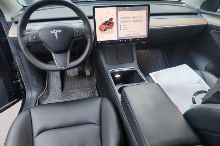 Used Tesla Model Y 2021 Revised Version 2 Long-Range All-Wheel-Drive Edition Center Console