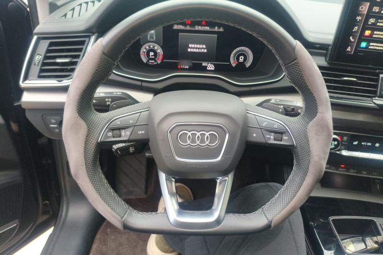 Used Audi Q5L 2022 Updated 45T Luxury Dynamic Version