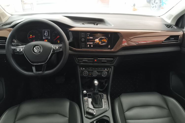 Used Volkswagen Tharu 2019 280TSI Two-Wheel Drive Luxury Version China VI Standard