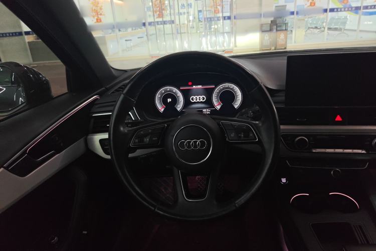 Used Audi A4L 2022 40 TFSI Luxury Dynamic Model