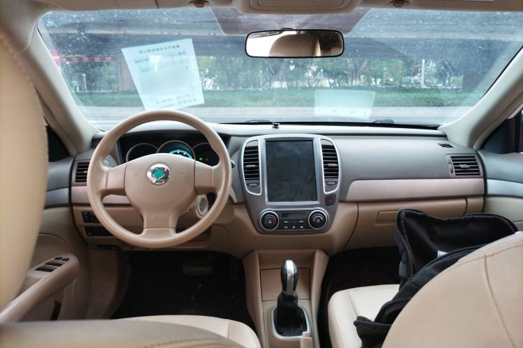 Used Dongfeng Junfeng E11K 2019 Standard Model