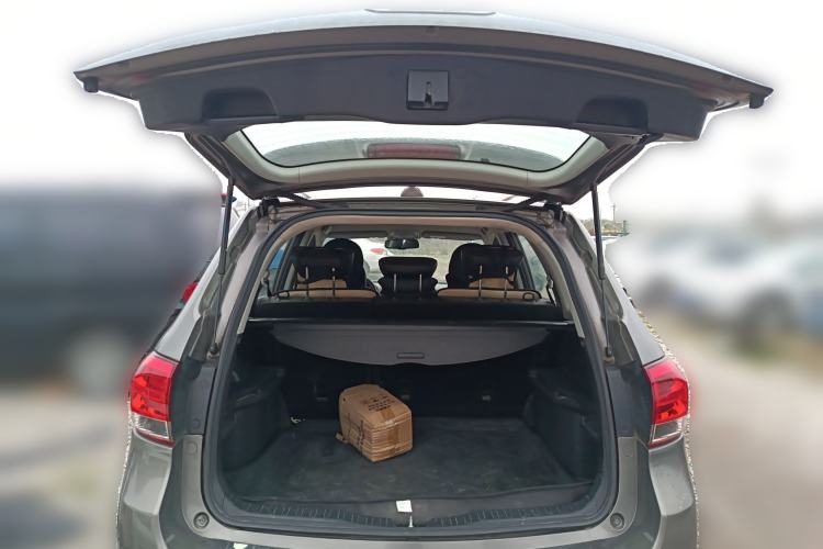 Used Haval H6 2013 Upgraded Model 1.5T Manual Two-Wheel Drive Elite Version Trunk