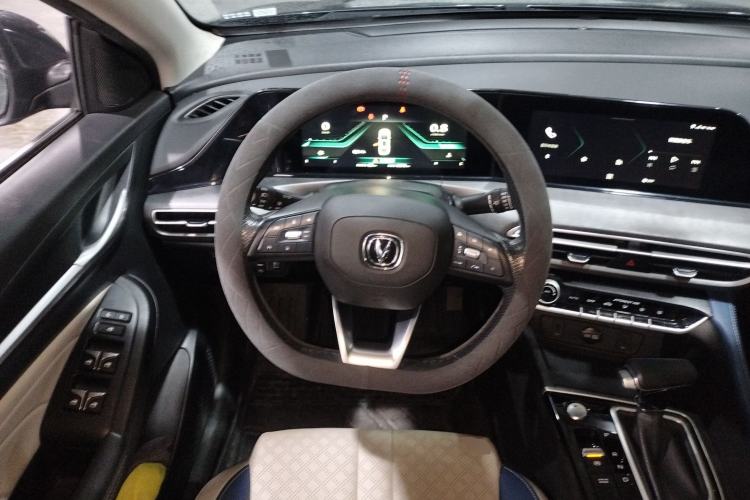 Used Changan Eado 2021 PLUS Blue Whale NE 1.4T GDI DCT Flagship Model
