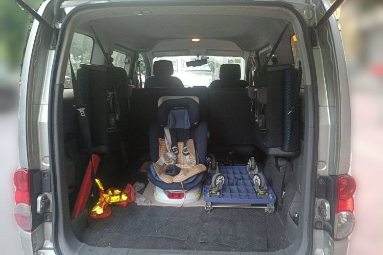 Used Nissan NV200 2011 1.6L 232 Seats Zunya Trim