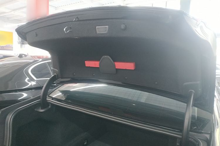 Used BMW 7 Series 2016 730Li Leading Model Trunk