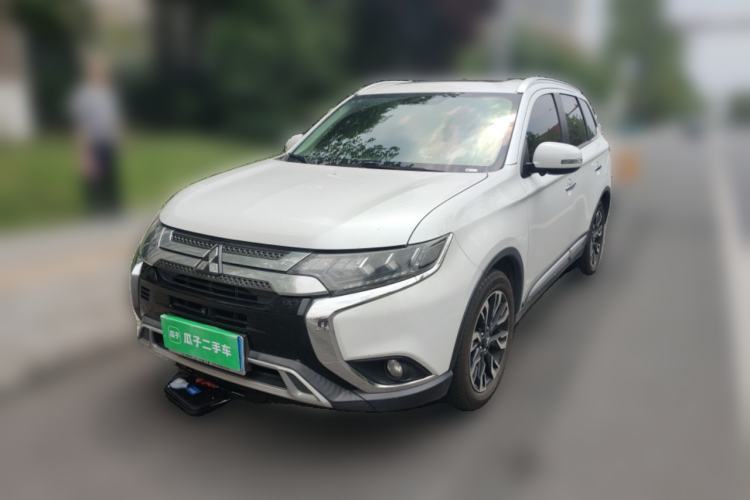 Used Mitsubishi Outlander 2020 2.4L 4x4 Zhi Xiang Edition 5 Seats