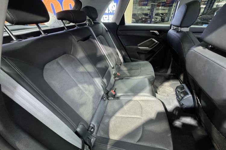 Used Audi Q3 2022 35 TFSI Progressive Dynamic Edition Interior 10