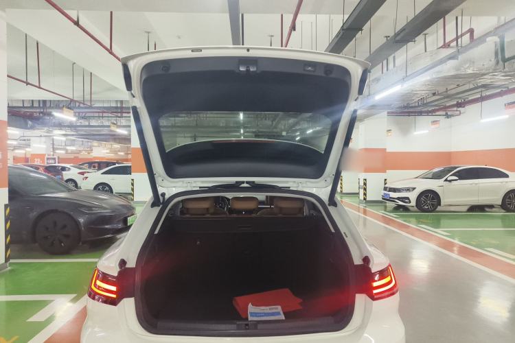 Used Volkswagen FAW-Volkswagen CC 2021 Estate Vehicle 380TSI Vizzion Edition
