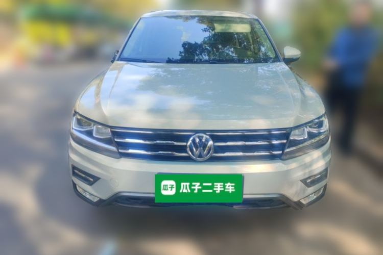 Used Volkswagen Tiguan L 2017 330TSI Automatic Two-Wheel Drive Luxury Edition
