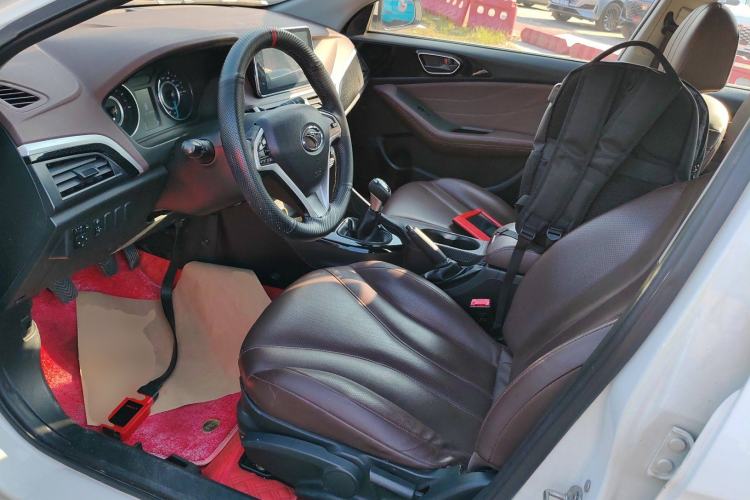 Used Soueast A5 Wing Dance 2019 1.5L Manual Luxury Edition China V Standard