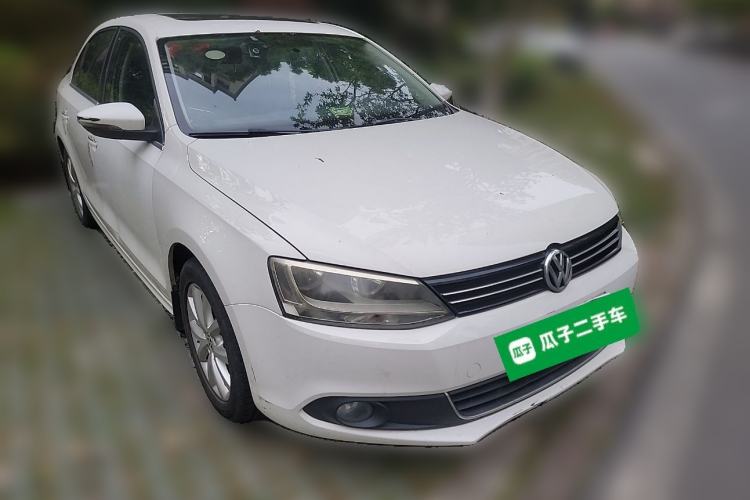 Used Volkswagen Sagitar 2012 1.6L Automatic Comfort Edition Front Right 45 Deg