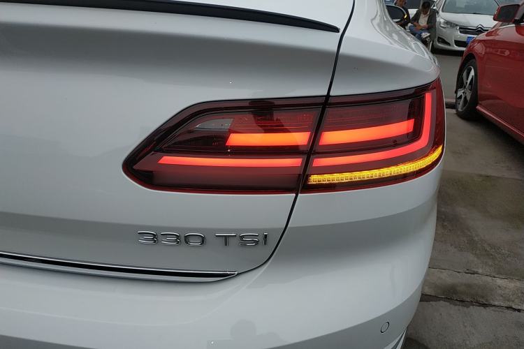 Used Volkswagen FAW-Volkswagen CC 2025 330TSI Ignite All-Inclusive Edition Right Rear Taillight