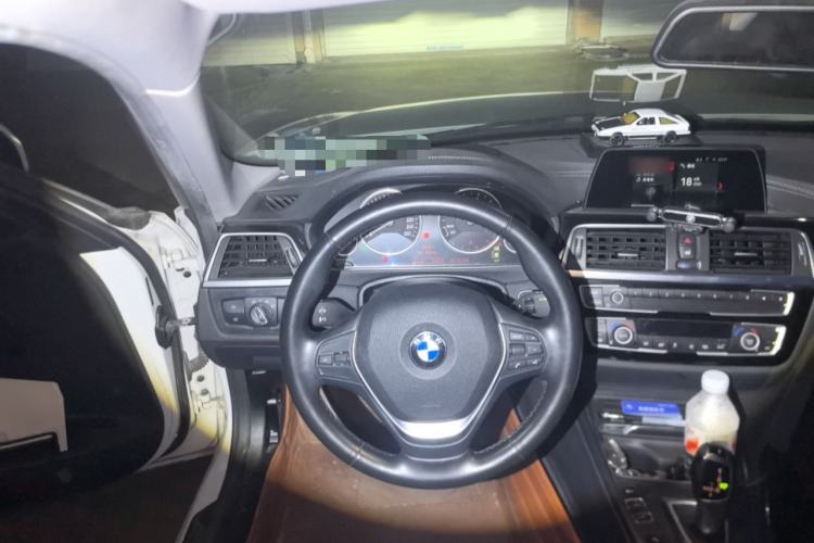 Used BMW 3 Series 2018 318i
