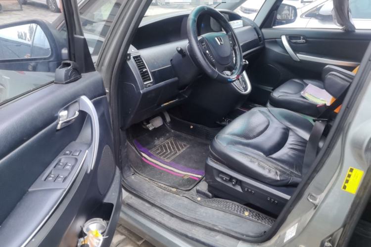 Used Luxgen Great 7 MPV 2013 2.0T Executive Model
