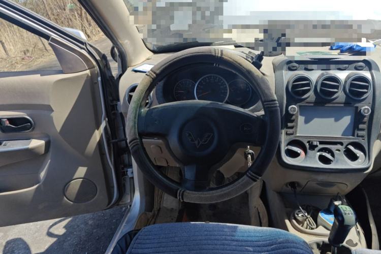 Used Wuling Hongguang 2010 1.4L Standard Version Steering Wheel