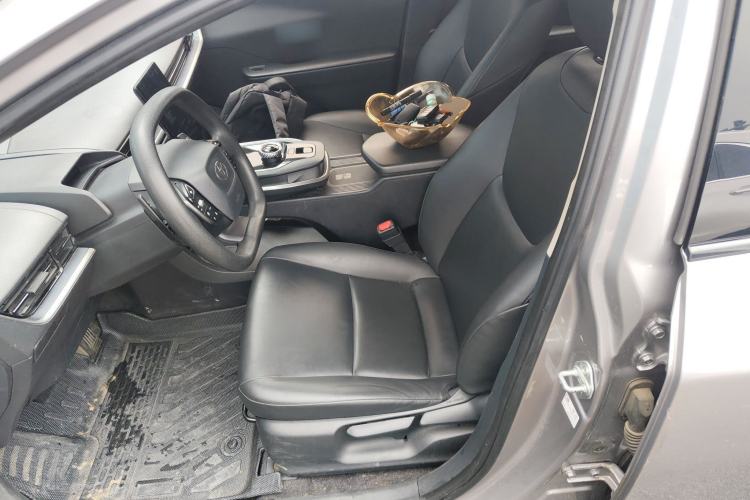 Used Toyota bZ3 2023 517 km Elite PRO Left Front Seat