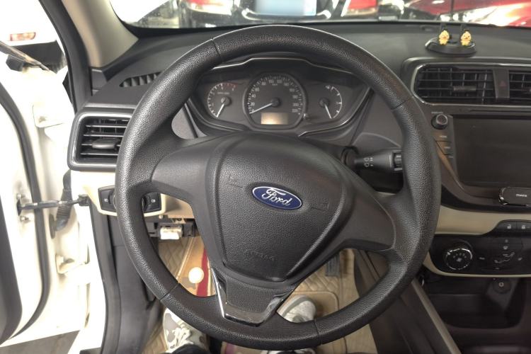 Used Ford Escort 2015 1.5L Manual Comfort Model
