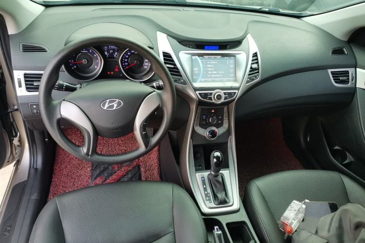 Used Hyundai Elantra (5th Generation / Langdong) 2012 1.6L Automatic Fashion Edition