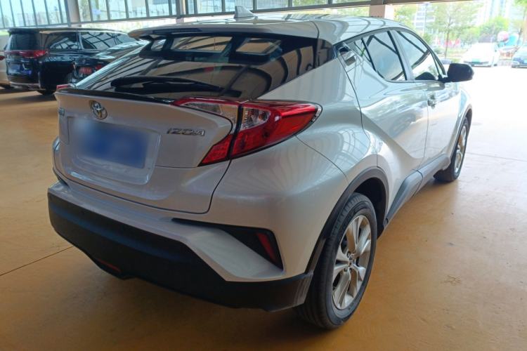 Used Toyota IZOA 2022 2.0L Yixing Version

