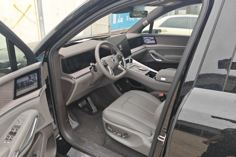 Used Denza N9 2025 Flagship Model