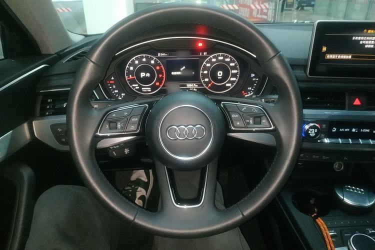 Used Audi A4L 2018 30th Anniversary Edition 40 TFSI Fashion Model