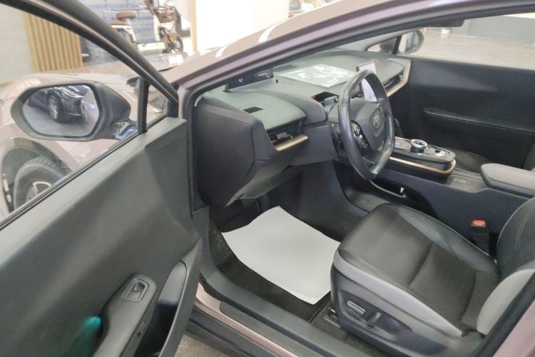 Used Toyota bZ3 2023 616 km Long-Range Premium
