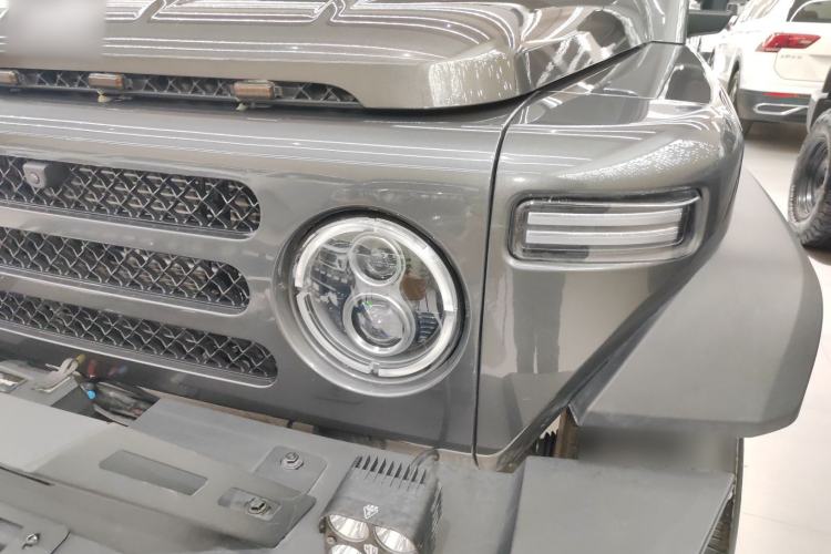 Used 212 T01 2024 2.0T Explorer
