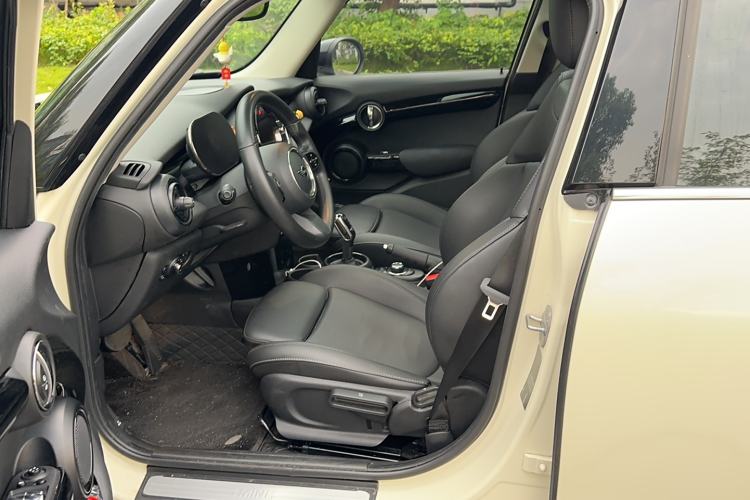 Used MINI MINI 2022 1.5T COOPER Classic Edition Five-Door Version