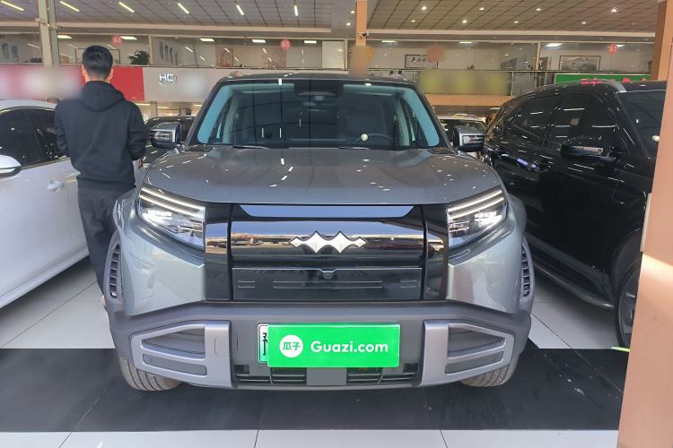 Used Formula Leopard Titanium 3 2025 501 km Range Rear-Wheel Drive Intelligent Driving Max Edition