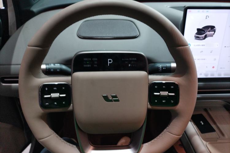 Used Li Auto Li Auto i6 2025 Model Two-Wheel-Drive Standard Type
