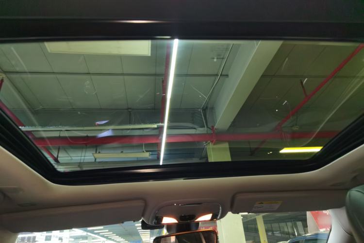 Used Jeep Cherokee 2019 2.0T Two-Wheel Drive Smart Enjoyment Version China VI