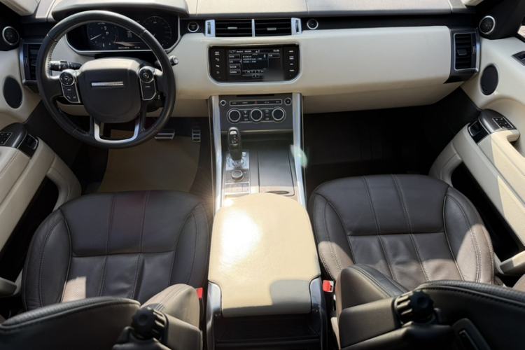 Used Land Rover Range Rover Sport 2014 3.0 SC V6 HSE DYNAMIC
