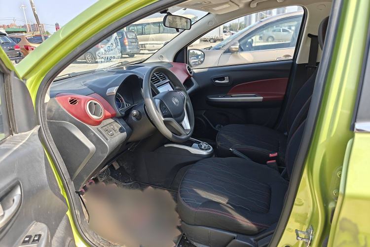 Used CHANGAN Benni 2014 1.4L IMT Luxury Model with Sunroof
