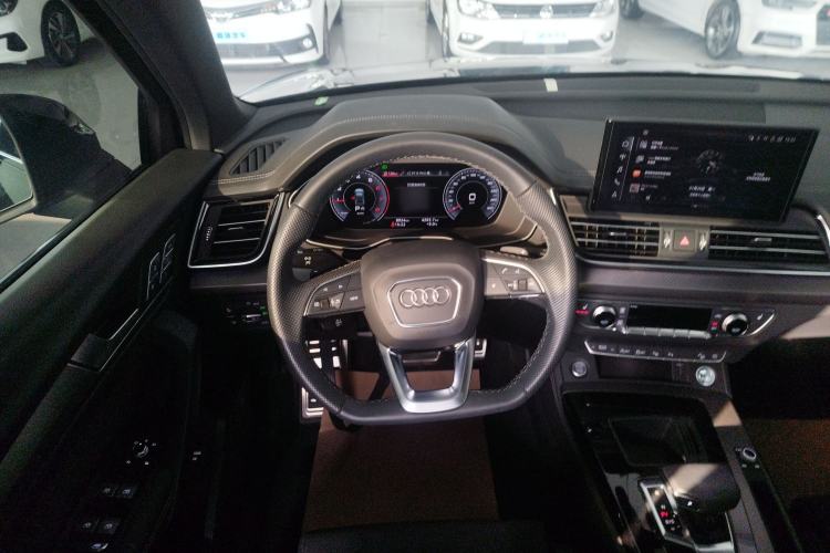 Used Audi Q5L Sportback 2023 40 TFSI Luxury Model