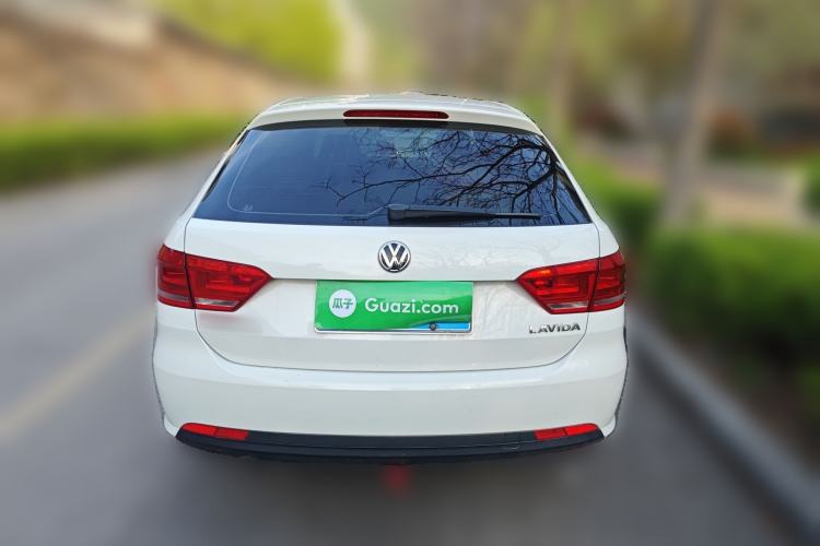 Used Volkswagen Gran Lavida 2013 1.6L Automatic Fashion Model Rear