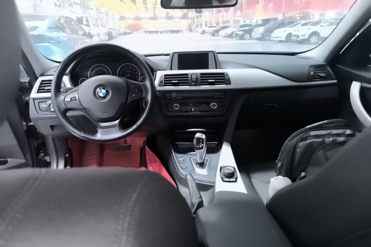 Used BMW 3 Series 2014 320Li Fashion Model
