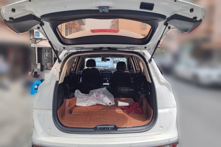 Used Dongfeng Fengon 580 2017 1.5T CVT Luxury Model Trunk