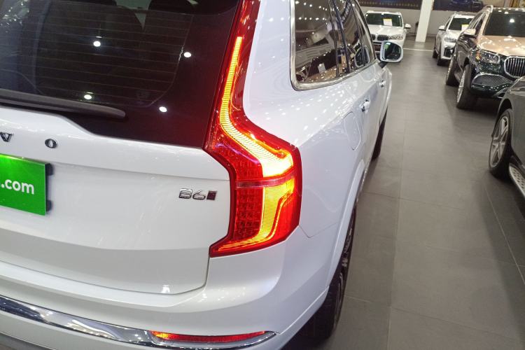 Used Volvo XC90 2021 B6 Zhiyi Luxury Edition 7-Seater Exterior 3