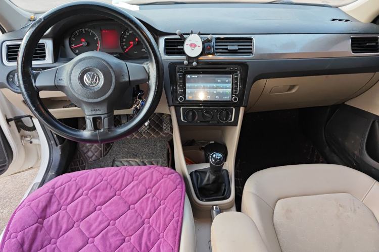 Used Volkswagen Santana 2013 1.4L Manual Comfort Edition