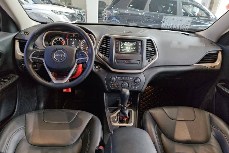 Used Jeep Cherokee 2016 2.4L Leading Edition