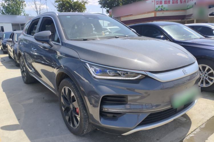 Used BYD Tang New Energy 2024 EV Champion Edition 730KM Deluxe Model Front Right 45 Deg