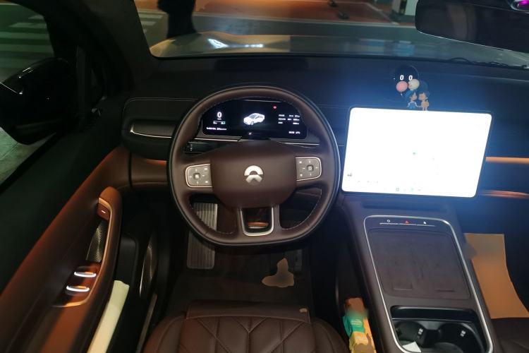 Used Nio EC6 2025 75 kWh Steering Wheel