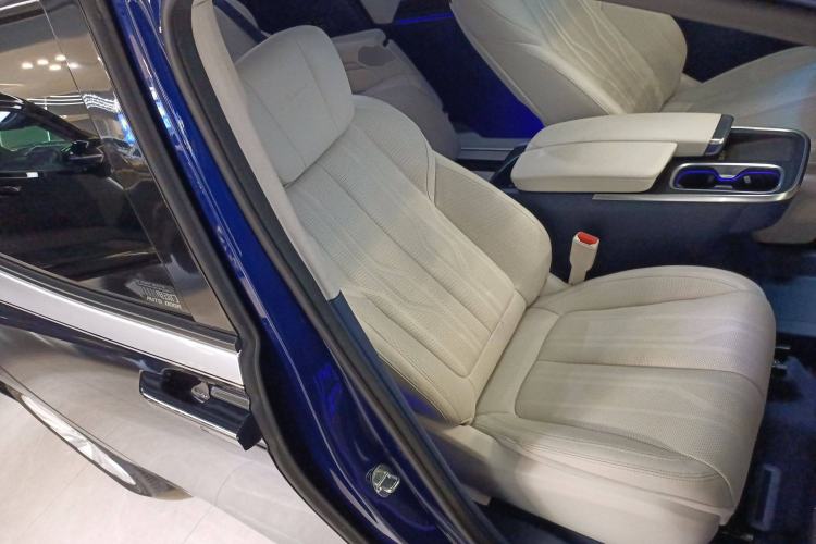 Used Buick Century 2023 2.0T Six-Seater Yinshi Edition