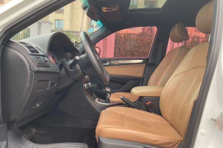 Used Brilliance V5 2016 1.5T Automatic Two-Wheel Drive Smart Version