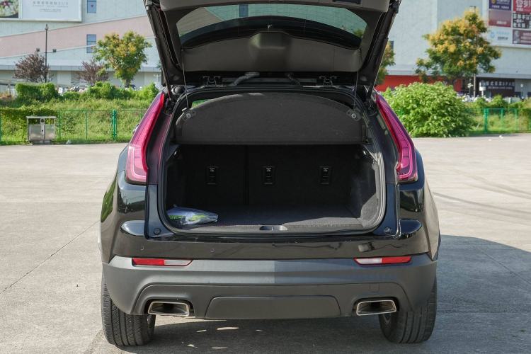 Used Cadillac XT4 2018 28T Two-Wheel Drive Tech Version