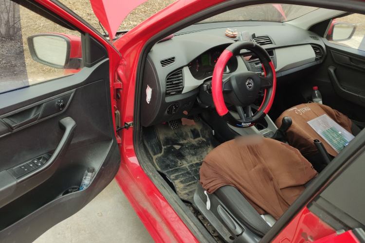 Used Skoda Fabia 2015 1.4L Manual Front-Wheel Drive Model